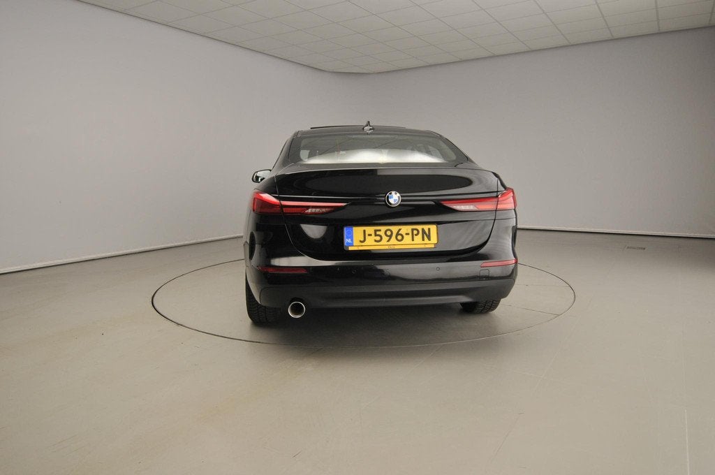 BMW 2 Serie Gran Coupe 218i | LED | Navigatie | Schuifdak |, Auto's, BMW, 12 maanden, Gebruikt, Euro 6, Zwart