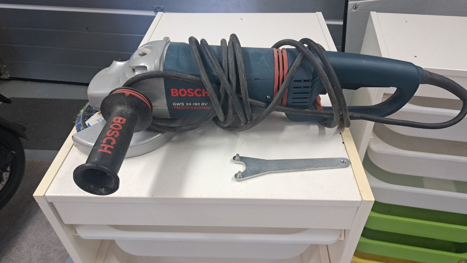 Bosch Gws 24-180 bv slijptol, Ophalen, Zo goed als nieuw, 1000 watt of meer, Haakse handslijpmachine