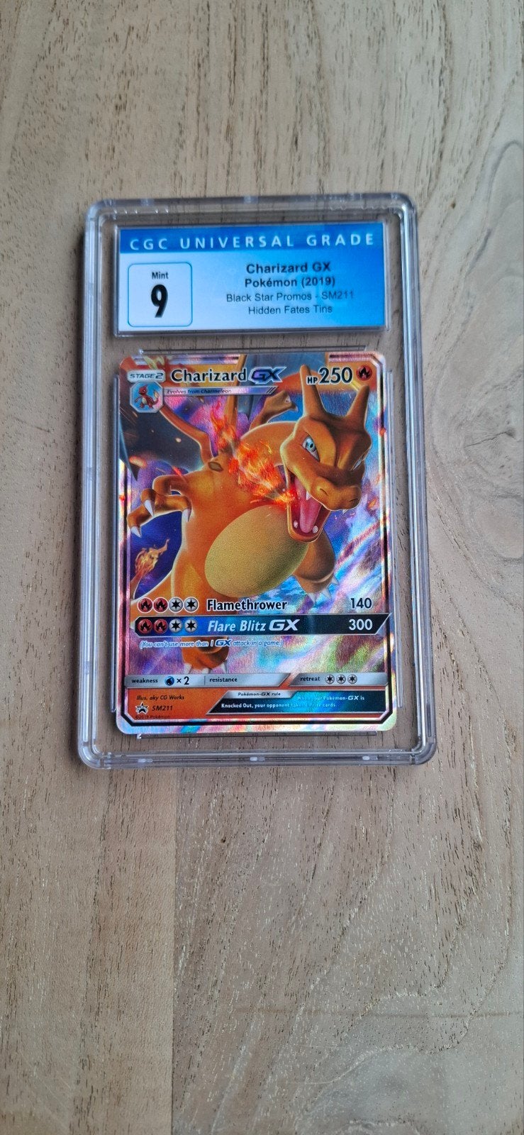 Charizard GX pokemon 2019, Ophalen of Verzenden, Zo goed als nieuw, Losse kaart