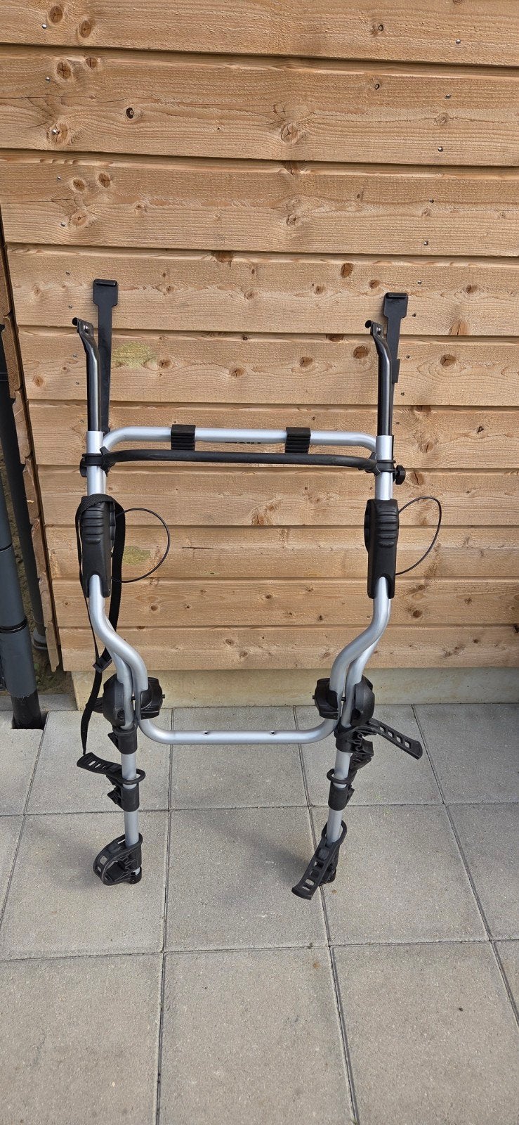 Thule fietsendrager voor auto
€ 30,00, Ophalen, 3 fietsen of meer, Zo goed als nieuw, Achterklepdrager