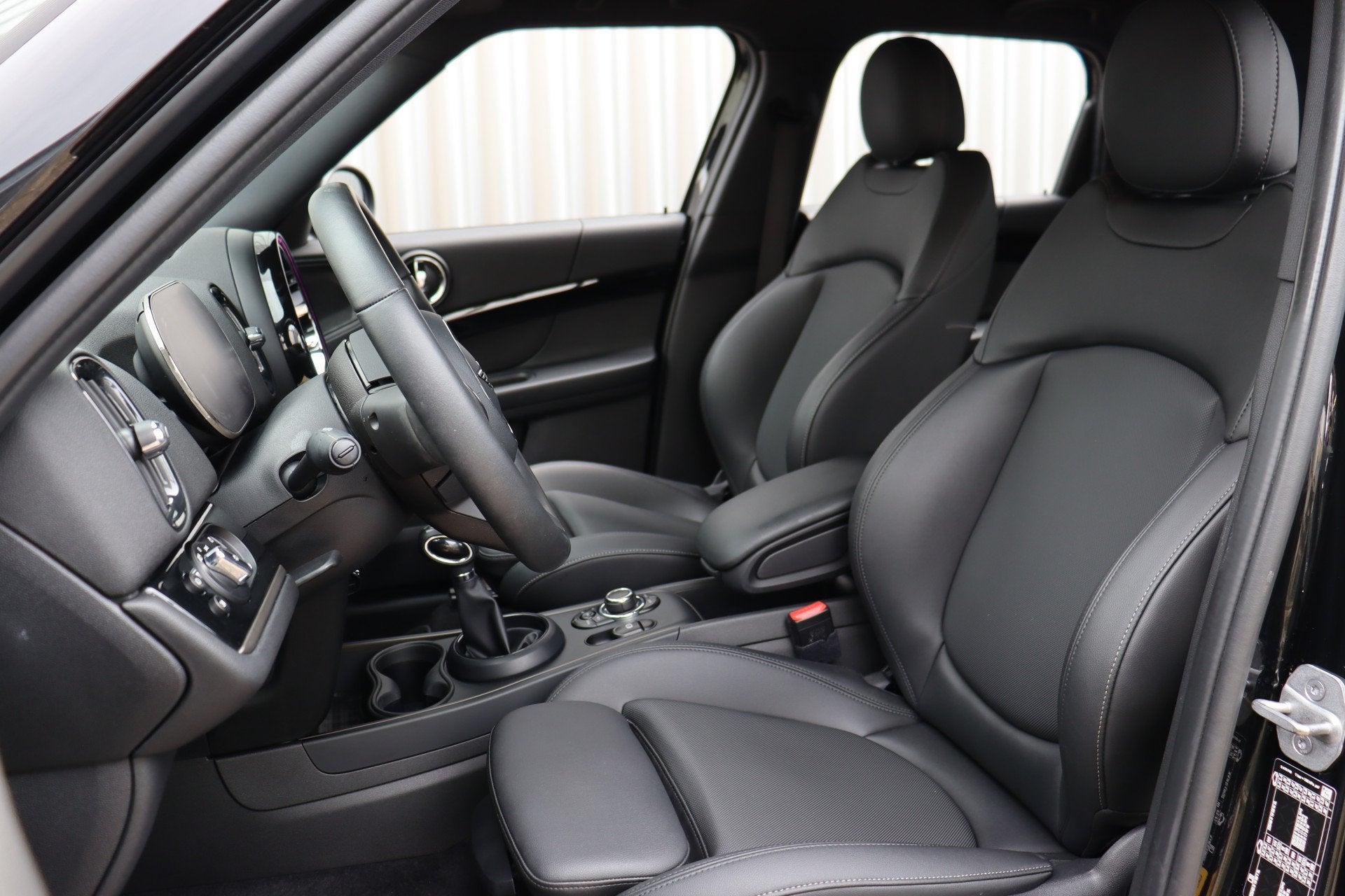 MINI Countryman Cooper SE ALL4 Automaat / Panoramadak / Acht, Auto's, Mini, Gebruikt, Zwart, Met garantie (alle), Blauw