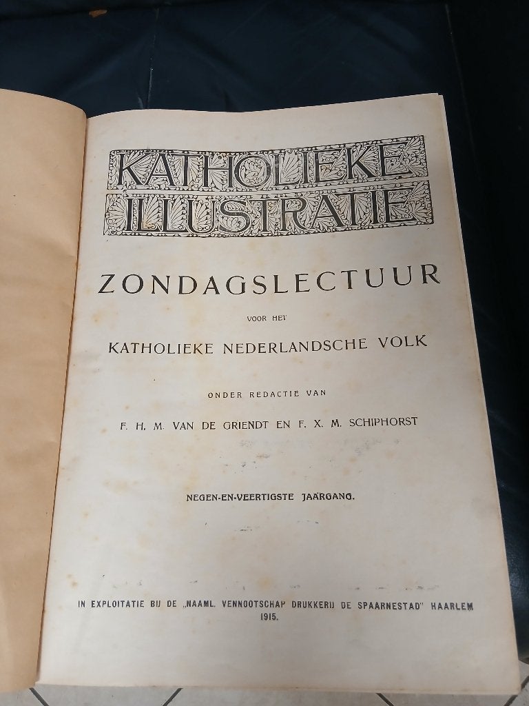 Katholieke Illustratie 1915, Boeken, Verzenden, Diverse auteurs, 20e eeuw of later, Gelezen