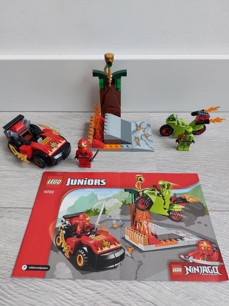 Lego Ninjago Juniors 10722 Snake Showdown!, Ophalen of Verzenden, Zo goed als nieuw, Lego, Ninjago
