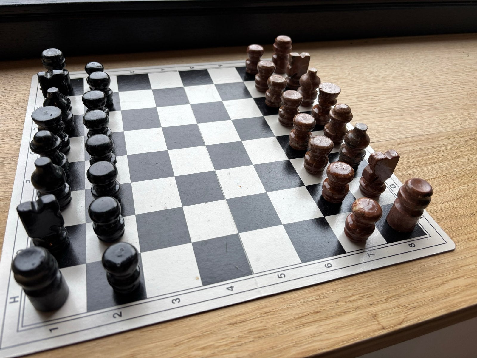 Handgemaakt Natuurstenen Schaakspel - Uniek Design, Een of twee spelers, Ophalen of Verzenden, Zo goed als nieuw