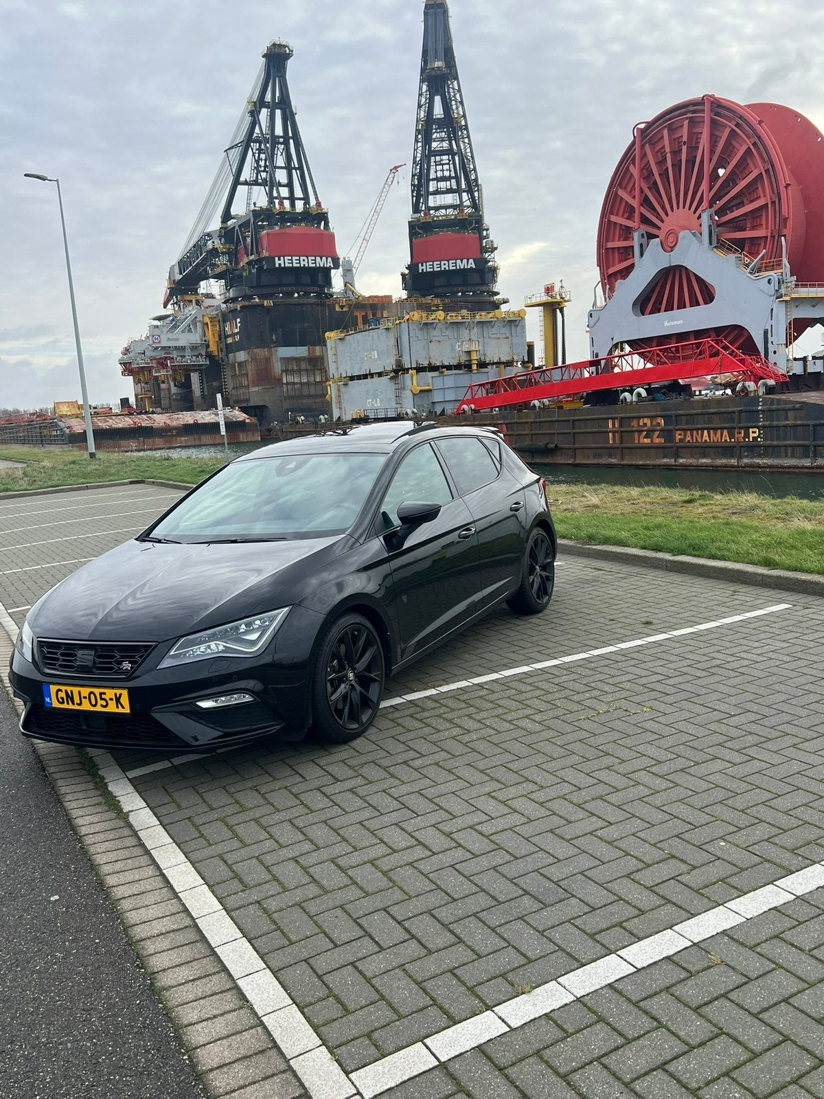 Seat Leon 2.0 TSI 190PK Dsg-7 2019 Zwart, 1984 cc, Leon, Zwart, Particulier