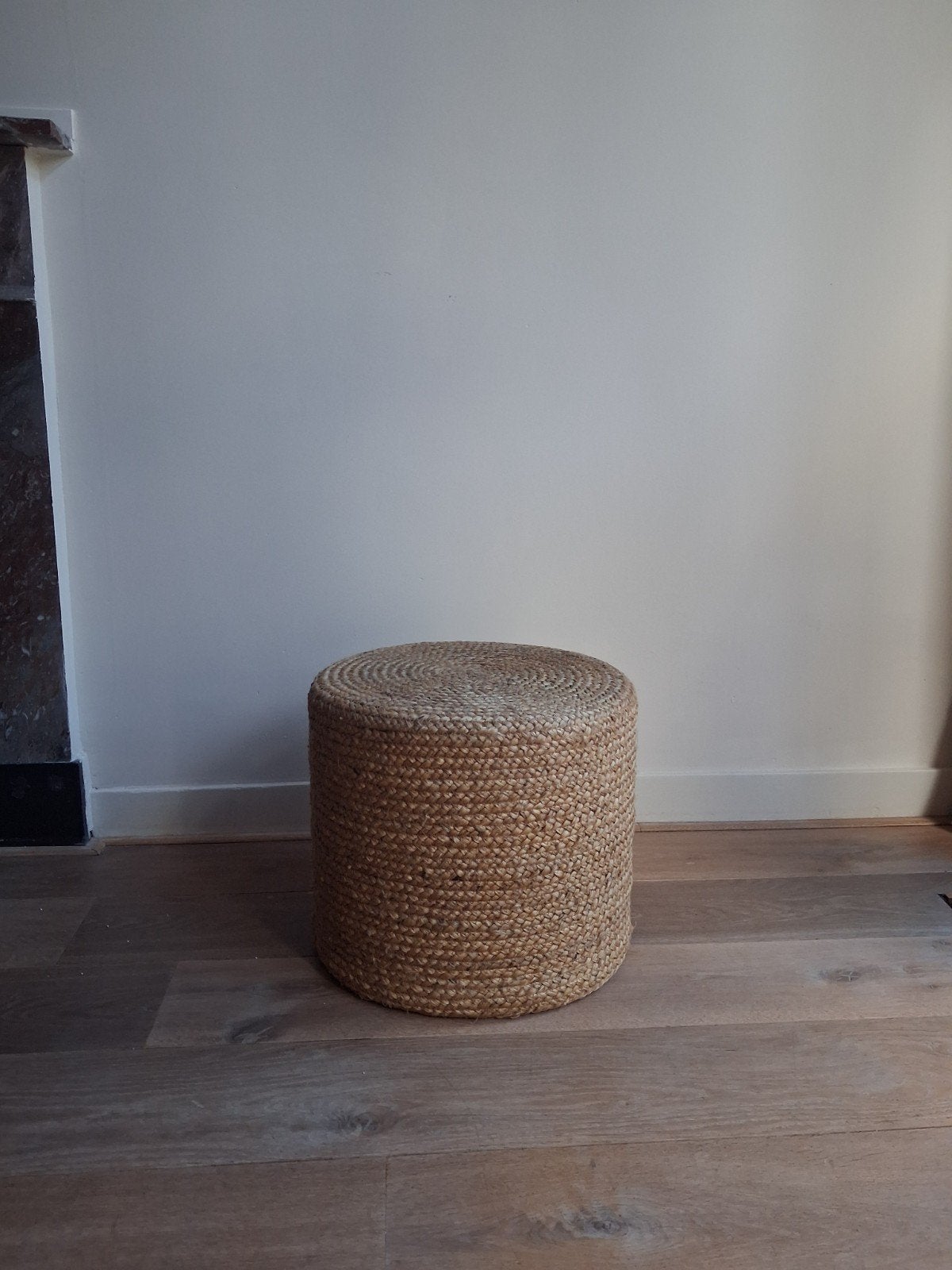Ronde poef van jute, 38 cm diameter, 34 cm hoog, Ophalen, Gebruikt, Rond, Overige materialen