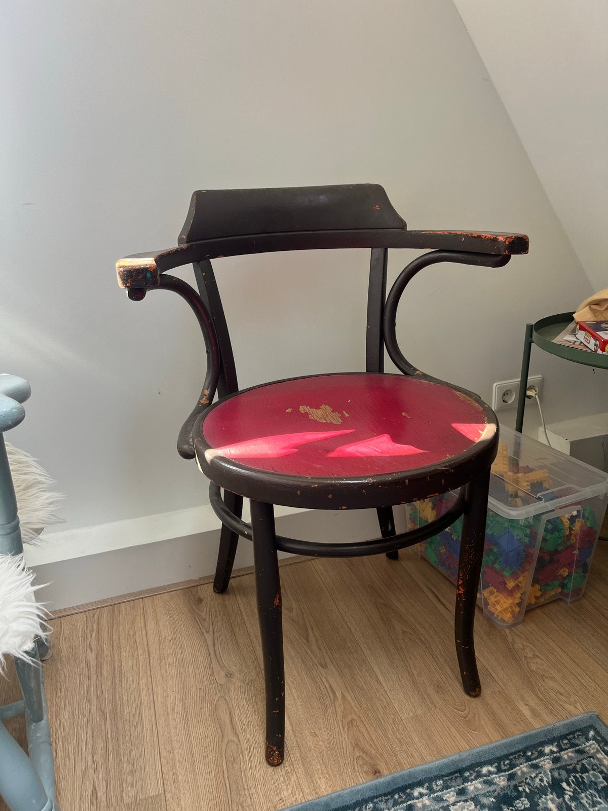 Antieke Mundus Thonet stoel met armleuningen, Antiek en Kunst, Ophalen