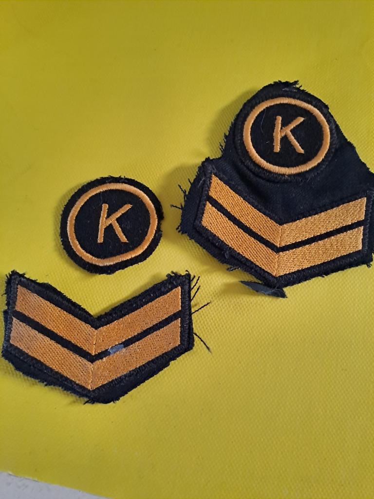 Militaire emblemen Landmacht - K, Onbekend@voorbeeld.com, Onbekend, Ophalen of Verzenden, Nederland