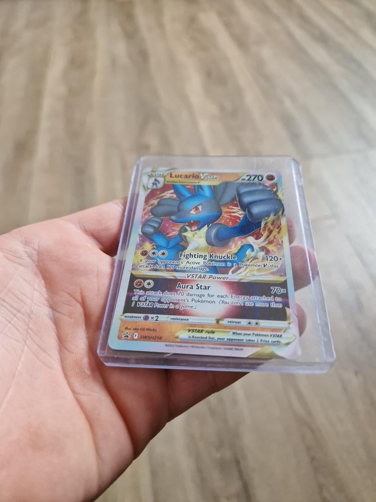 Lucario VSTAR Pokémon kaart - Zo goed als nieuw, Ophalen of Verzenden, Zo goed als nieuw, Losse kaart