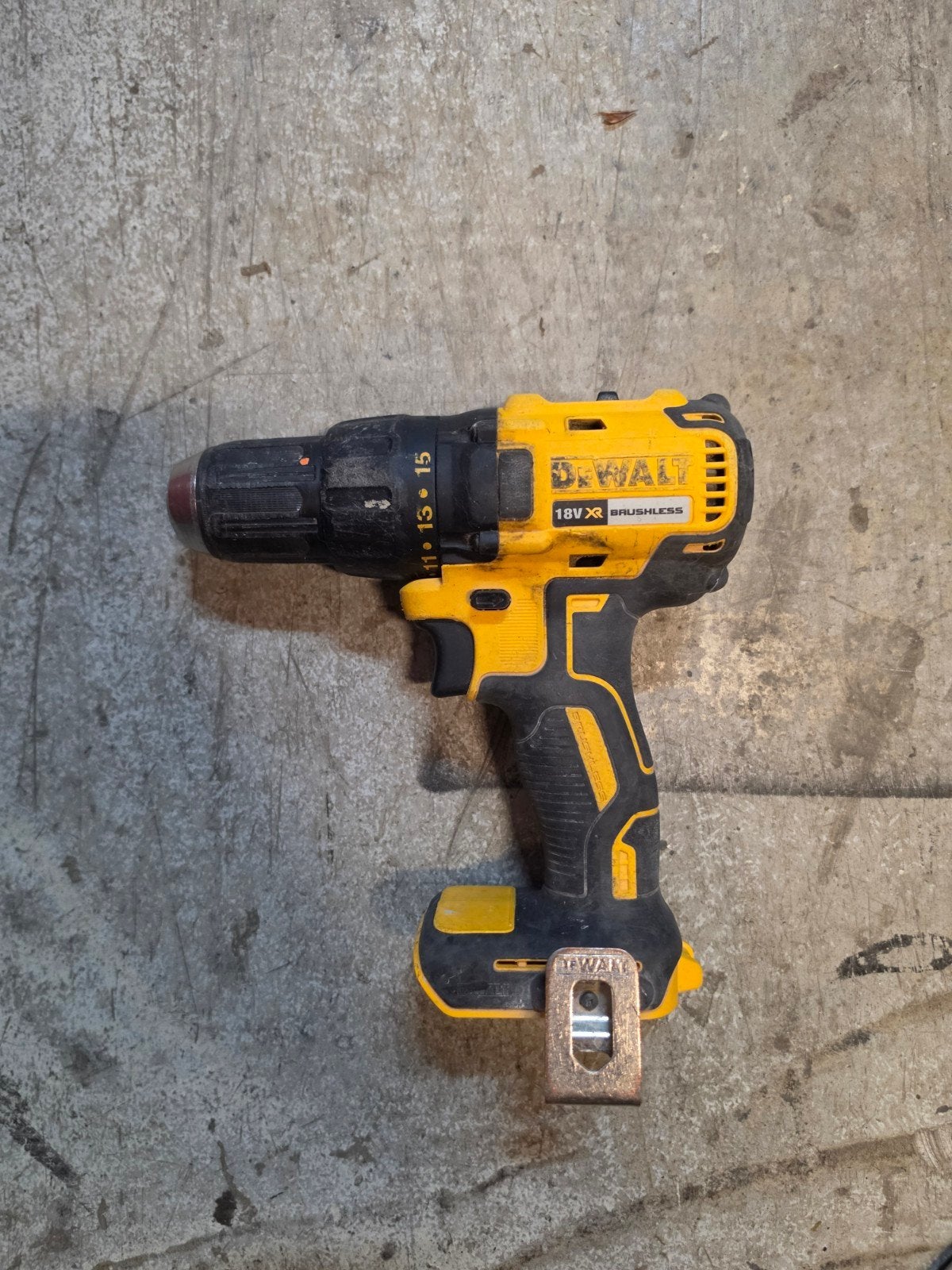 Dewalt DCD777 18v accu schroefboormachine body, Ophalen of Verzenden, Gebruikt, Boor- en Schroefmachine