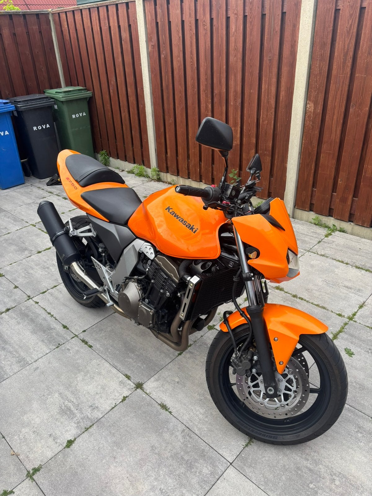 Mooie oranje kawasaki z750, Motoren, Motoren | Kawasaki, Particulier, Naked bike, meer dan 35 kW, 4 cilinders, Motorrijbewijs A