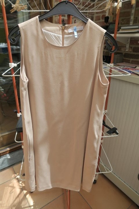 Kleedje beige Fabiana Filippi mt 40 (it 44), Maat 38/40 (M), Beige, Ophalen of Verzenden, Zo goed als nieuw