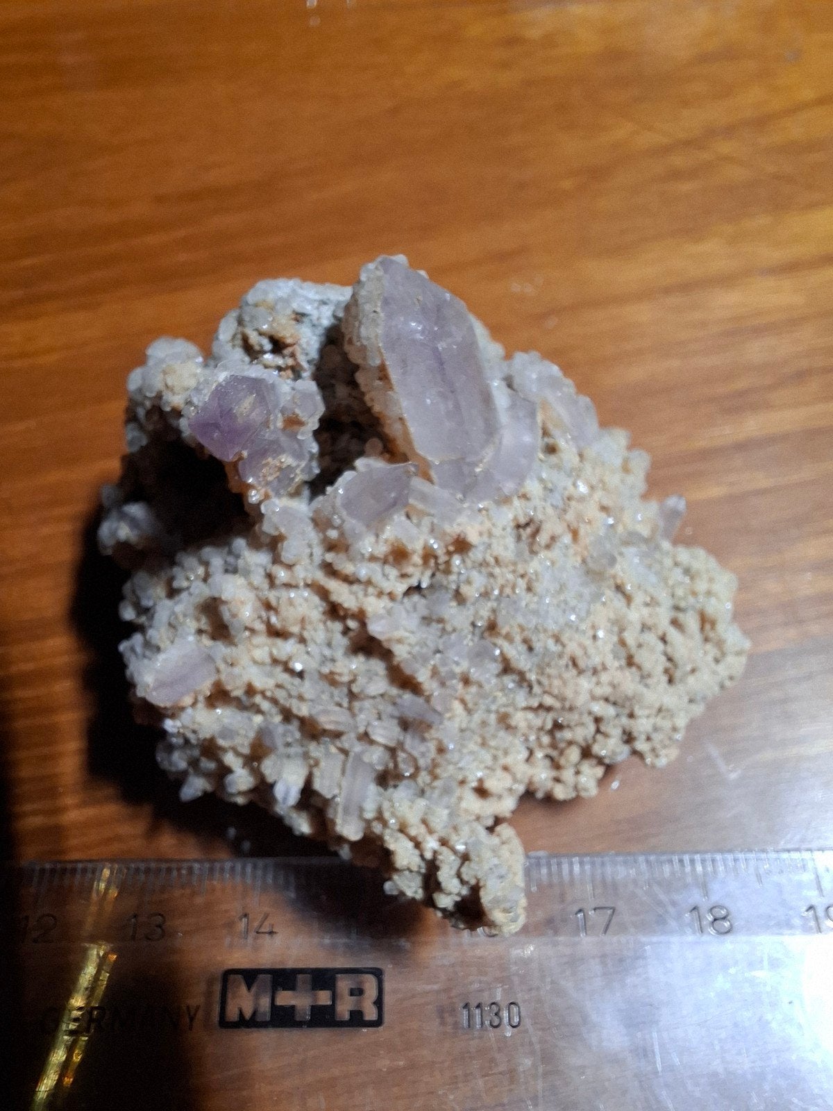 Lichtpaarse kristallen – Vermoedelijk amethist – Mineraal, Verzamelen, Ophalen of Verzenden, Mineraal