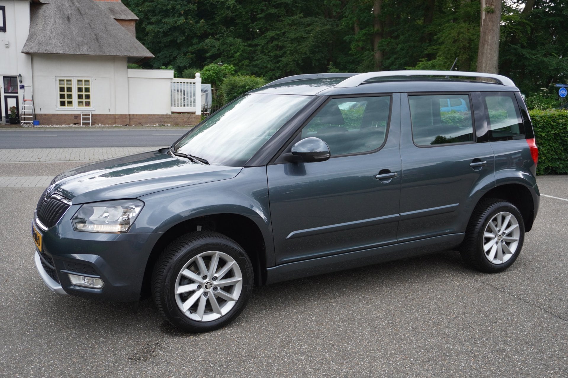Skoda Yeti Outdoor 1.2 TSI Adventure Airco Automaat Pdc Lm V, Auto's, Gebruikt, 4 cilinders, SUV of Terreinwagen, 16 km/l