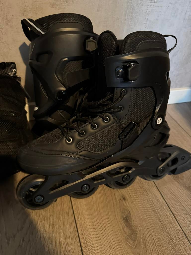Skeelers met bescherming, Ophalen, Zo goed als nieuw, Bescherming, Dames
