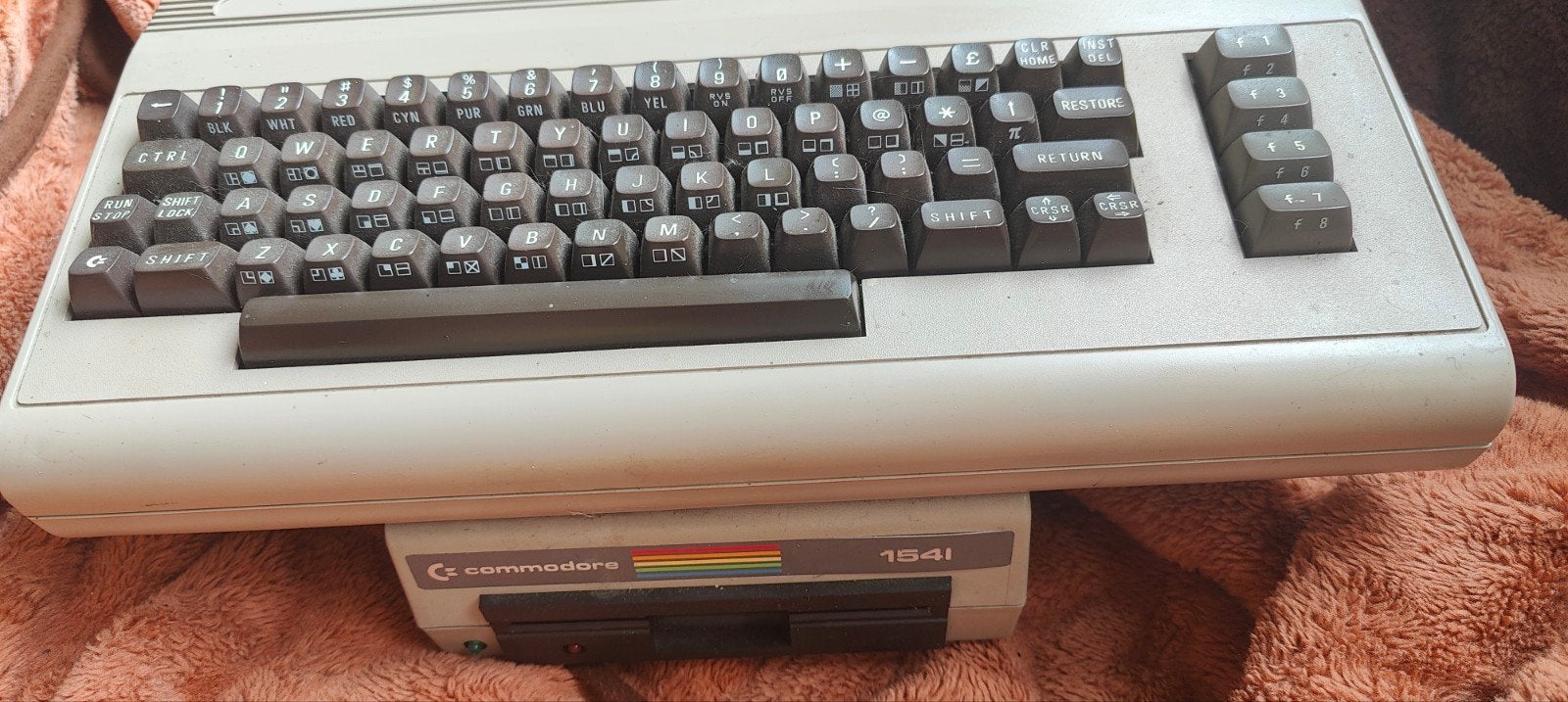 Commodore 64 met 1541 diskdrive - Vintage Computer, Computers en Software, Ophalen of Verzenden, Commodore