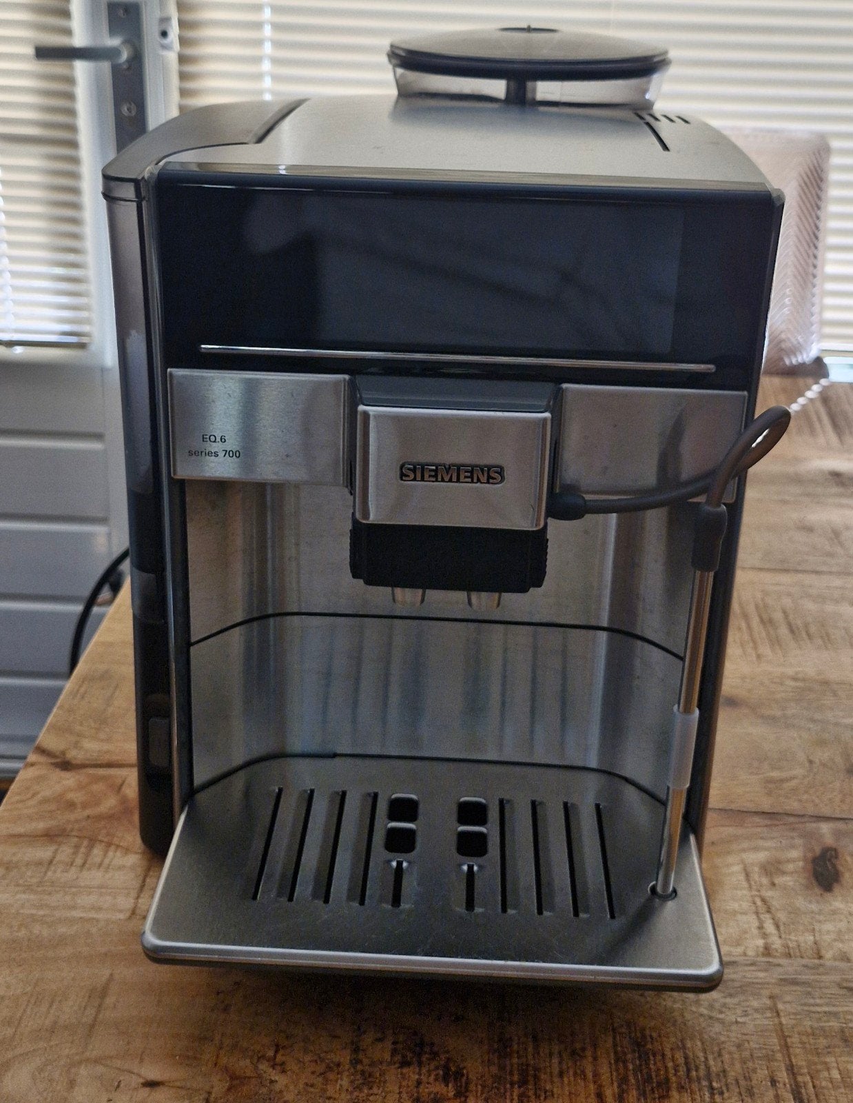 Siemens EQ6 S700, Ophalen of Verzenden, Koffiemachine, Gemalen koffie, Afneembaar waterreservoir