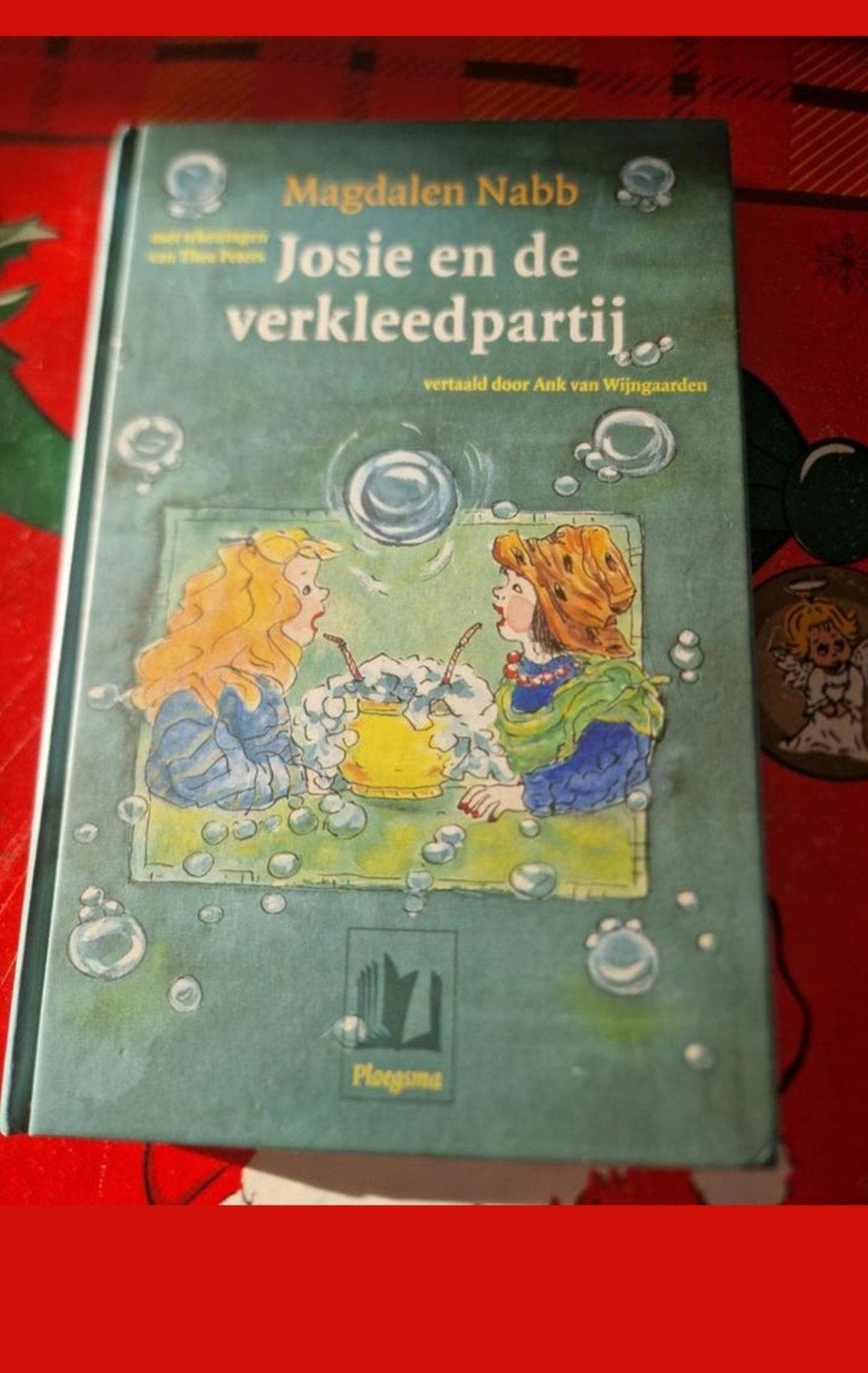 Josie en de verkleedpartij - Magdalen Nabb, Boeken, Ophalen of Verzenden, Gelezen, Magdalen Nabb, Fictie algemeen