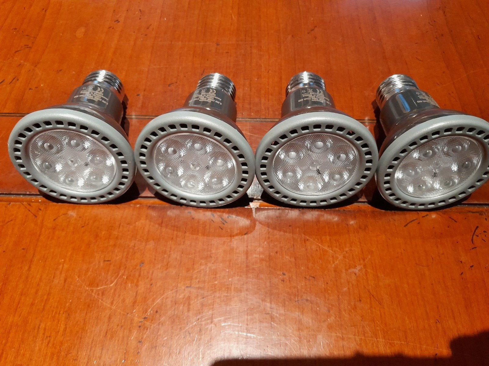 Philips led spots, 5.5 watt 2700K, dimbaar, Ophalen of Verzenden, Nieuw, E27 (groot), Led-lamp