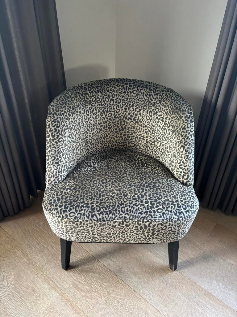 Olav fauteuil met luipaardprint, Huis en Inrichting, Fauteuils, Gebruikt, Minder dan 75 cm, Ophalen of Verzenden, Stof