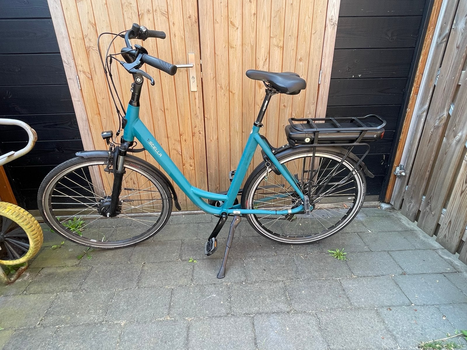 Stella E-bike, Fietsen en Brommers, Elektrische fietsen, Gebruikt, Overige merken, 51 tot 55 cm, 30 tot 50 km per accu, Ophalen