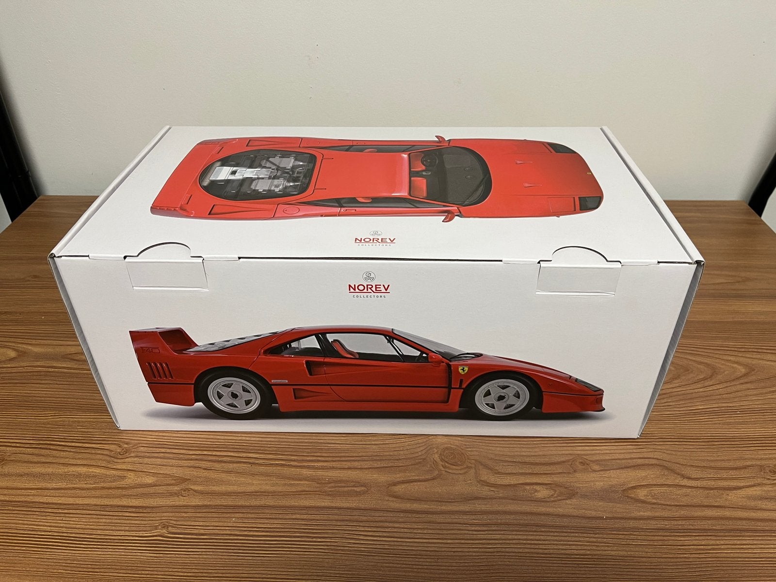 Ferrari F40 Rood 1:12 Norev (nieuw in de doos), Verzamelen, Ophalen of Verzenden, Nieuw, Auto's