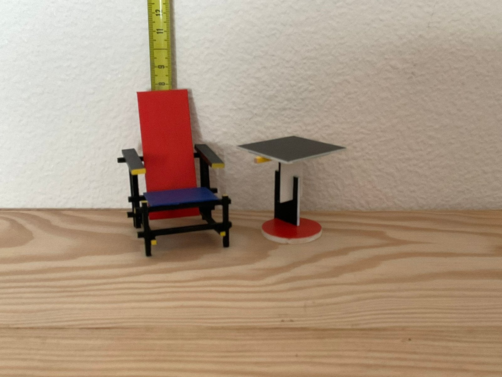 Miniatuur Rietveld stoeltje met tafeltje, Verzenden, Nieuw