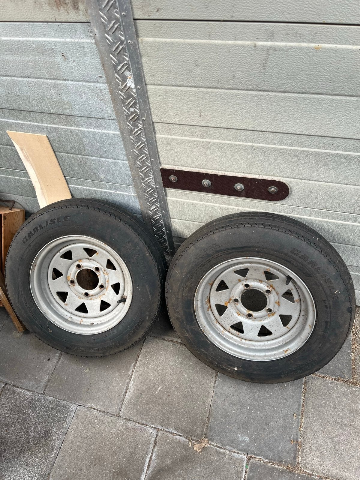 Carlisle banden 16 cm breed, 60 cm hoog, Ophalen, Gebruikt
