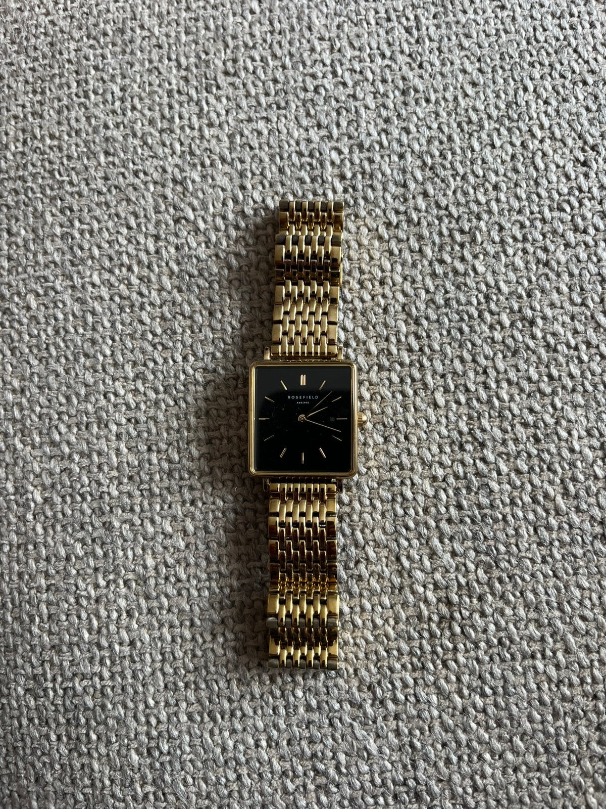 Rosefield dames horloge staal in gouden kleur voor €20, Ophalen of Verzenden, Gebruikt, Staal, Overige merken