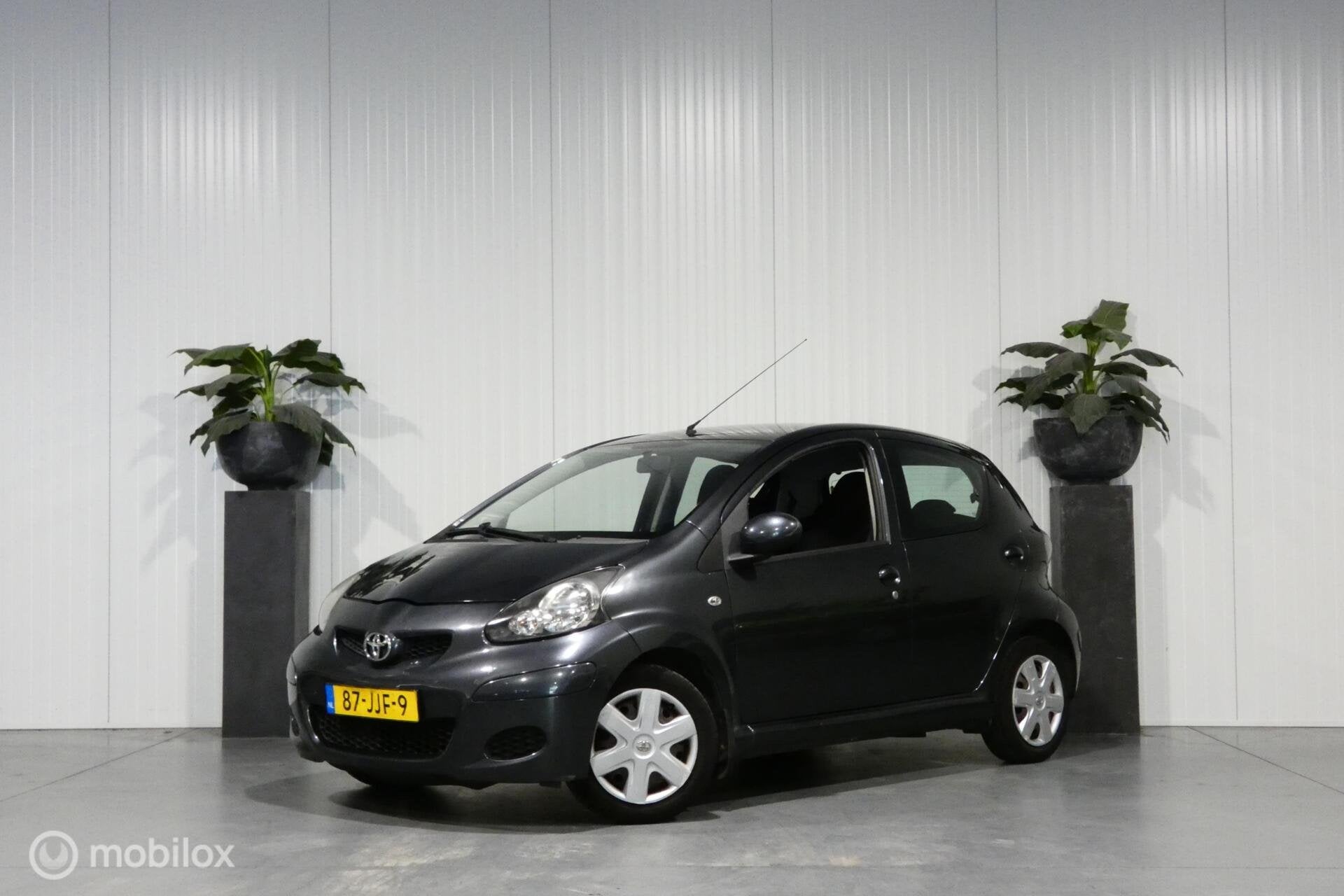 Toyota Aygo 1.0-12V Comfort, Auto's, Toyota, Voorwielaandrijving, Gebruikt, 4 stoelen, 68 pk