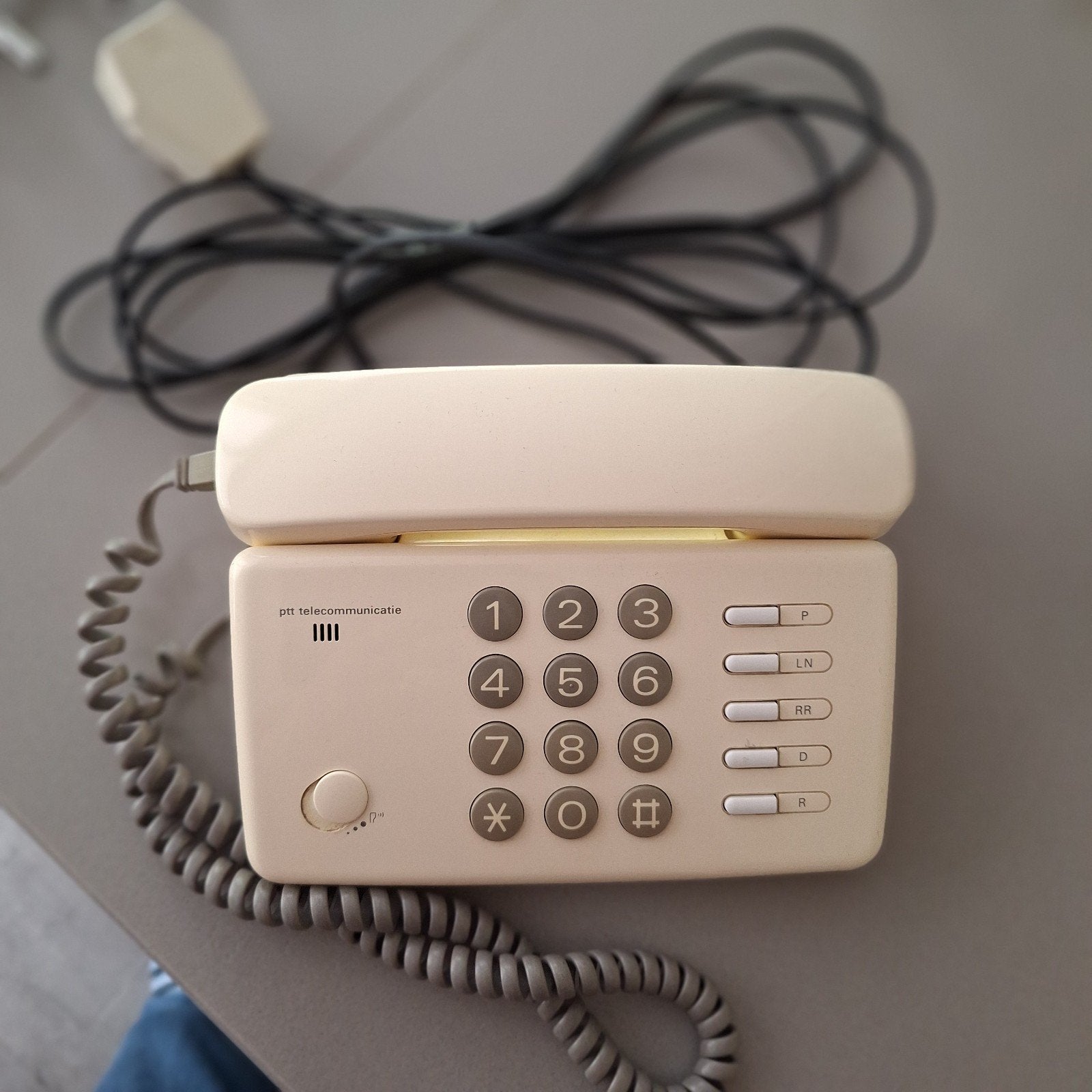 Vintage PTT Telecommunicatie Telefoon met druktoetsen, Telecommunicatie, Vaste telefoons | Niet Draadloos, Ophalen, Gebruikt