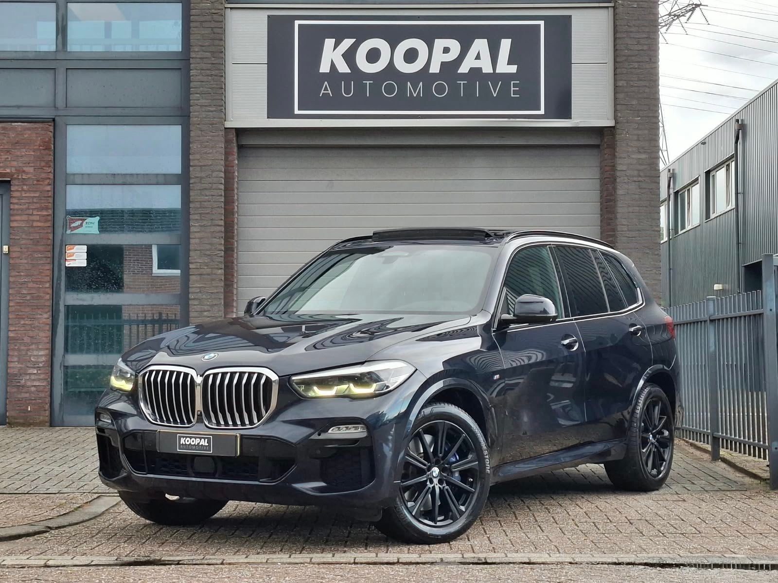 BMW X5 XDrive30d High Executive M-Sport | HUD | Pano | H/K |, Automaat, Dealer onderhouden, Gebruikt, 2993 cc