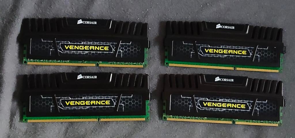 Corsair vengeance 16GB 4x4GB DDR3 1600MHz werkend en getest, Ophalen, DDR3, Zo goed als nieuw, Desktop