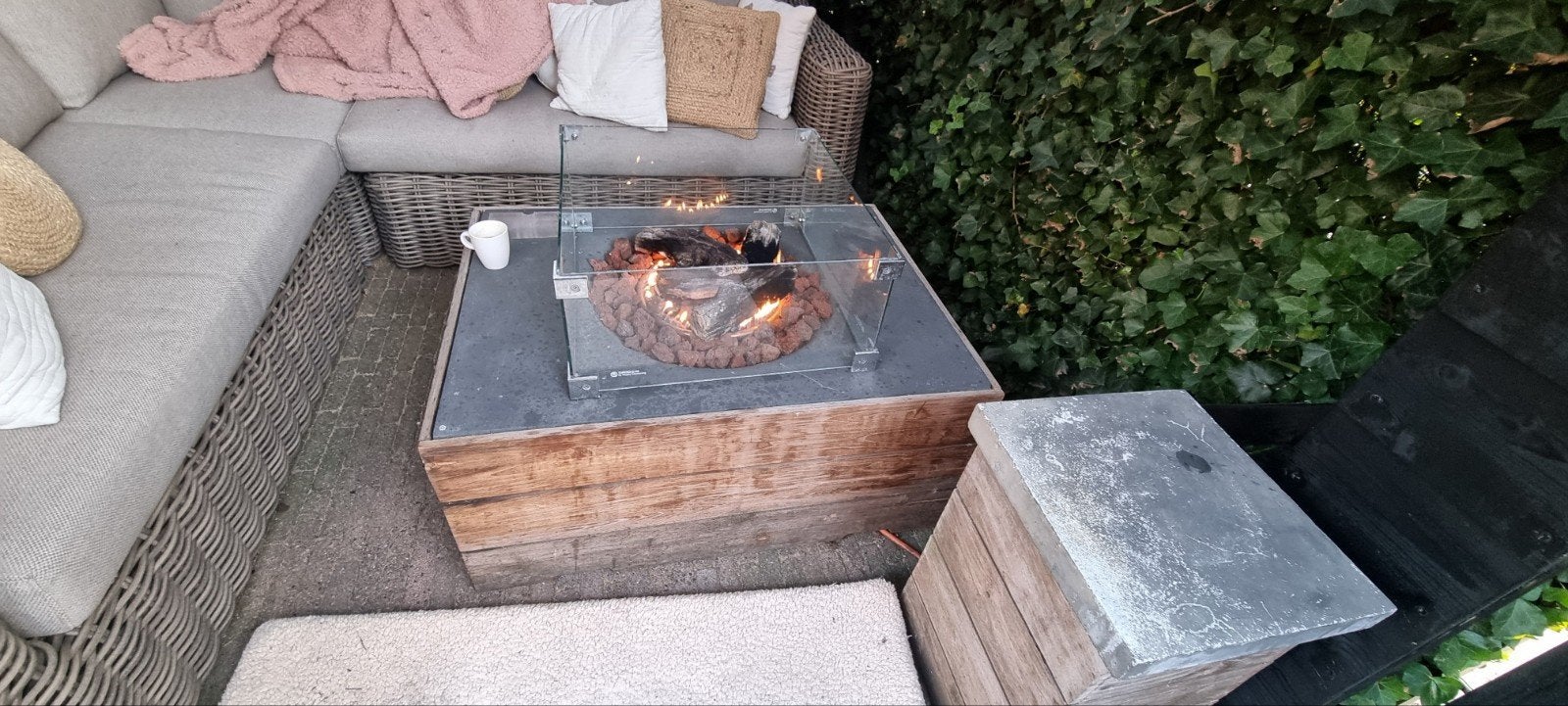 Cocoon Table vuurtafel - Houten look, Ophalen, Gebruikt, Vuurkorf