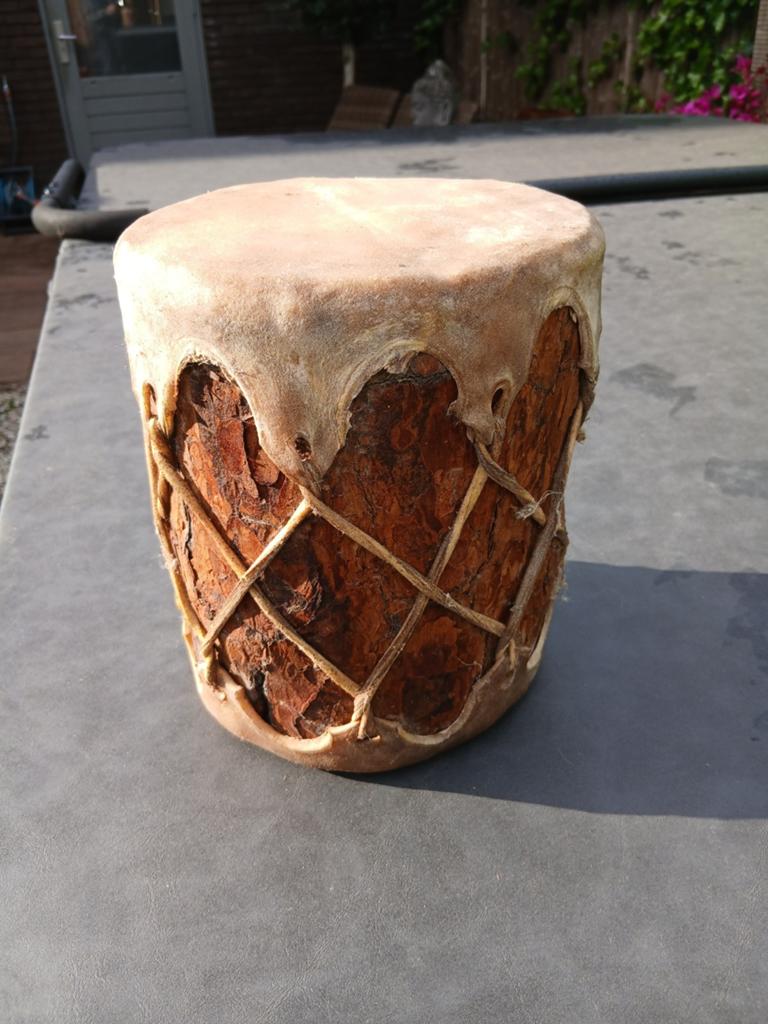 Houten bongo 22 cm hoog diameter 14 cm, Muziek en Instrumenten, Ophalen of Verzenden, Trommel