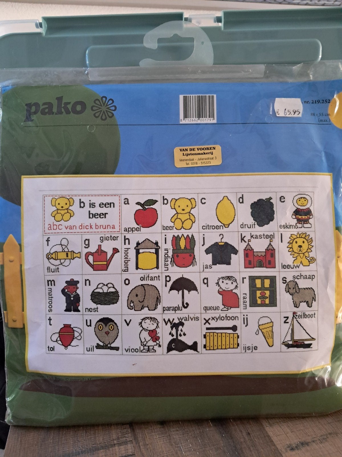 DMC Nijntje Borduurpakket ABC van Dick Bruna, Ophalen of Verzenden, Nieuw, Handborduren, Borduurpakket