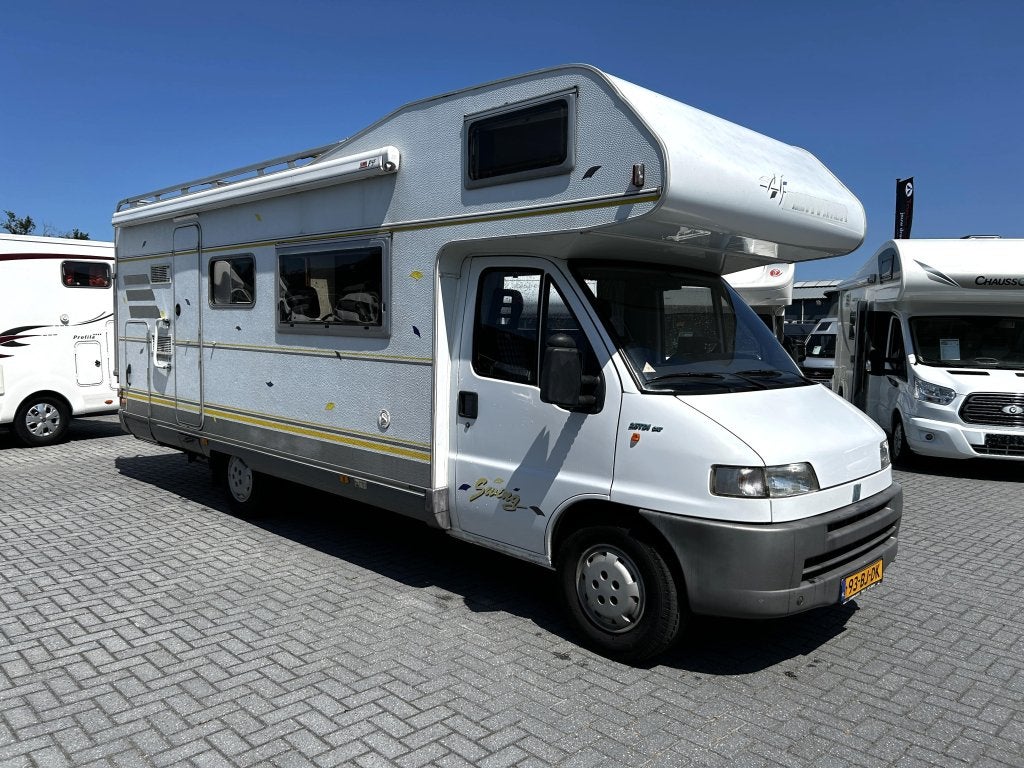Hymer Swing 684 INRUILKOOPJE/Stapelbed, Alkoof, Fiat, 7 tot 8 meter, Bedrijf