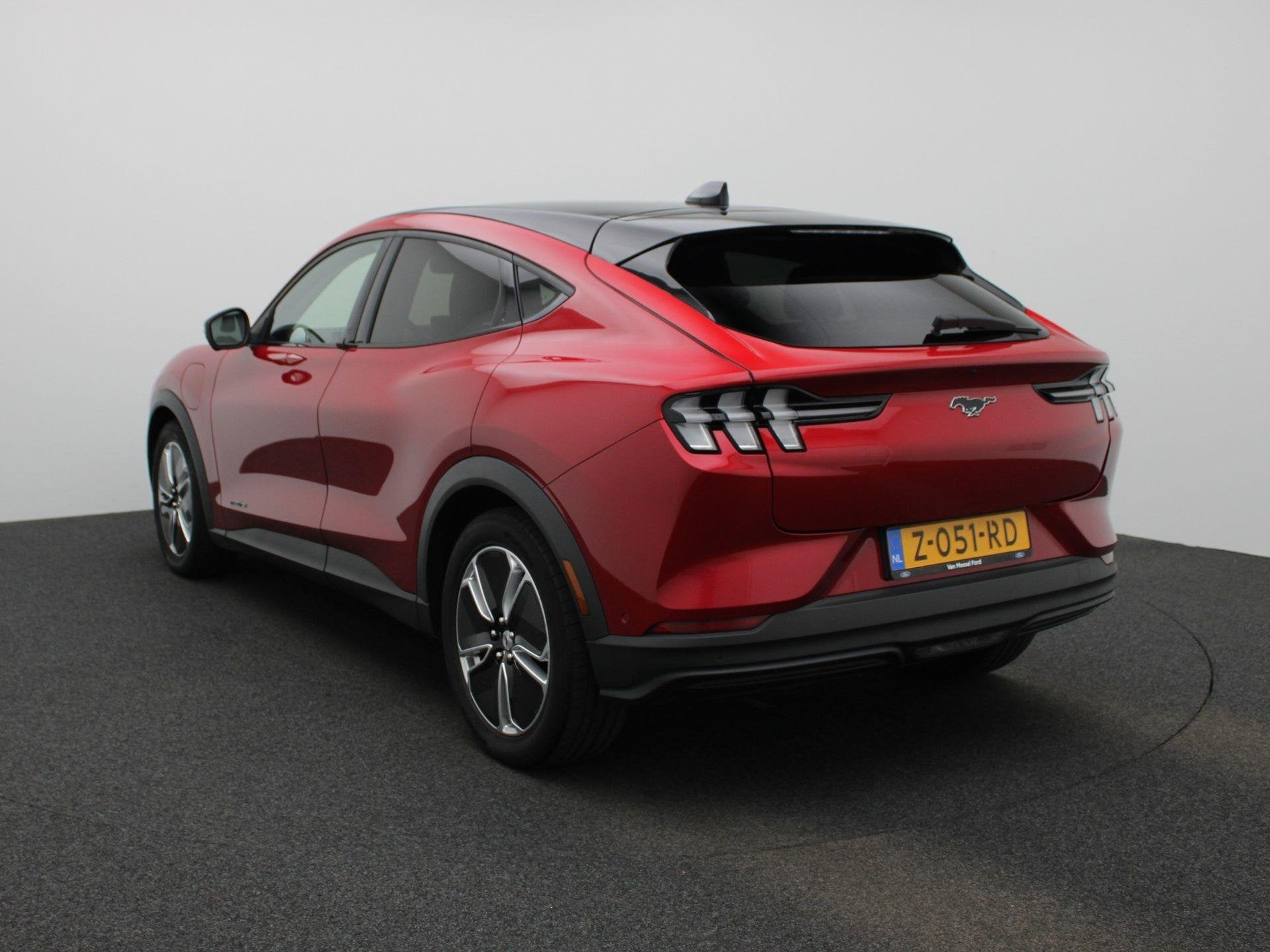Ford Mustang Mach-E Standard RWD 75 kWh Technologie Pack Plu, Auto's, Achterwielaandrijving, Gebruikt, Origineel Nederlands, 470 km