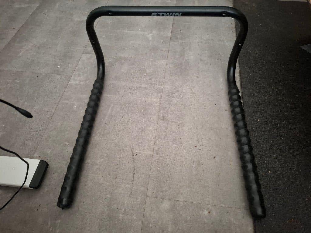 Muurbeugel voor fiets B twin, Fietsen en Brommers, Ophalen, Zo goed als nieuw