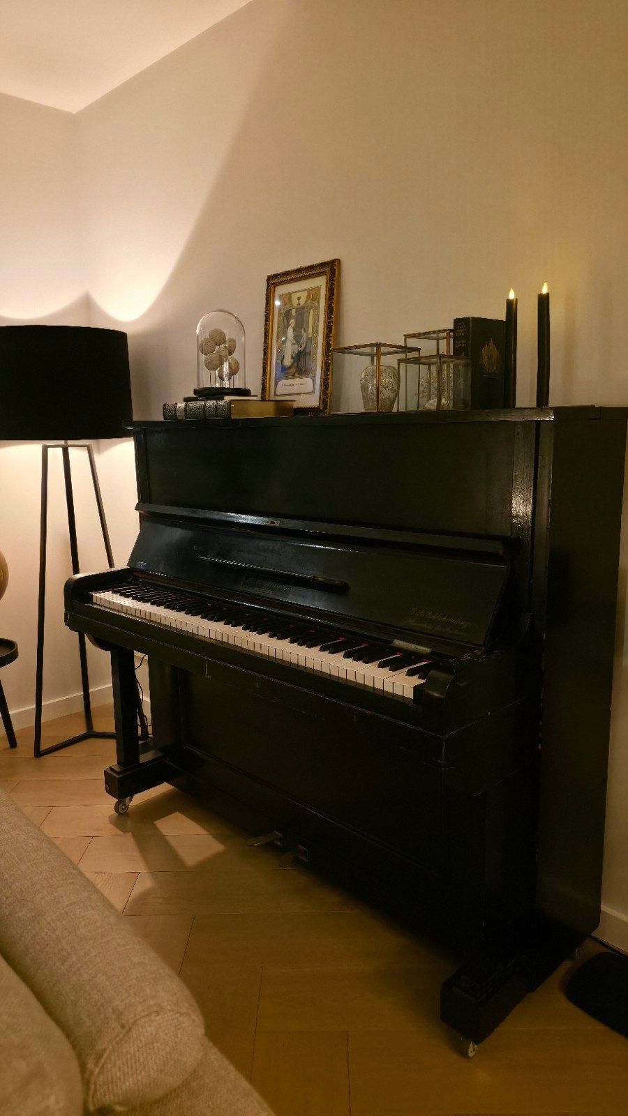 Oude sfeervolle piano H. Wolfframm Dresden, Muziek en Instrumenten, Ophalen, Gebruikt, Zwart, Piano