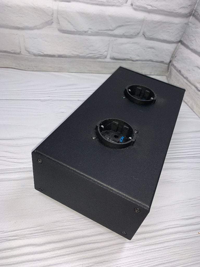Hydra Ultimate 2 EU High-End Netfilter / Stroomverdeler, Audio, Tv en Foto, Ophalen, Nieuw, Analoog
