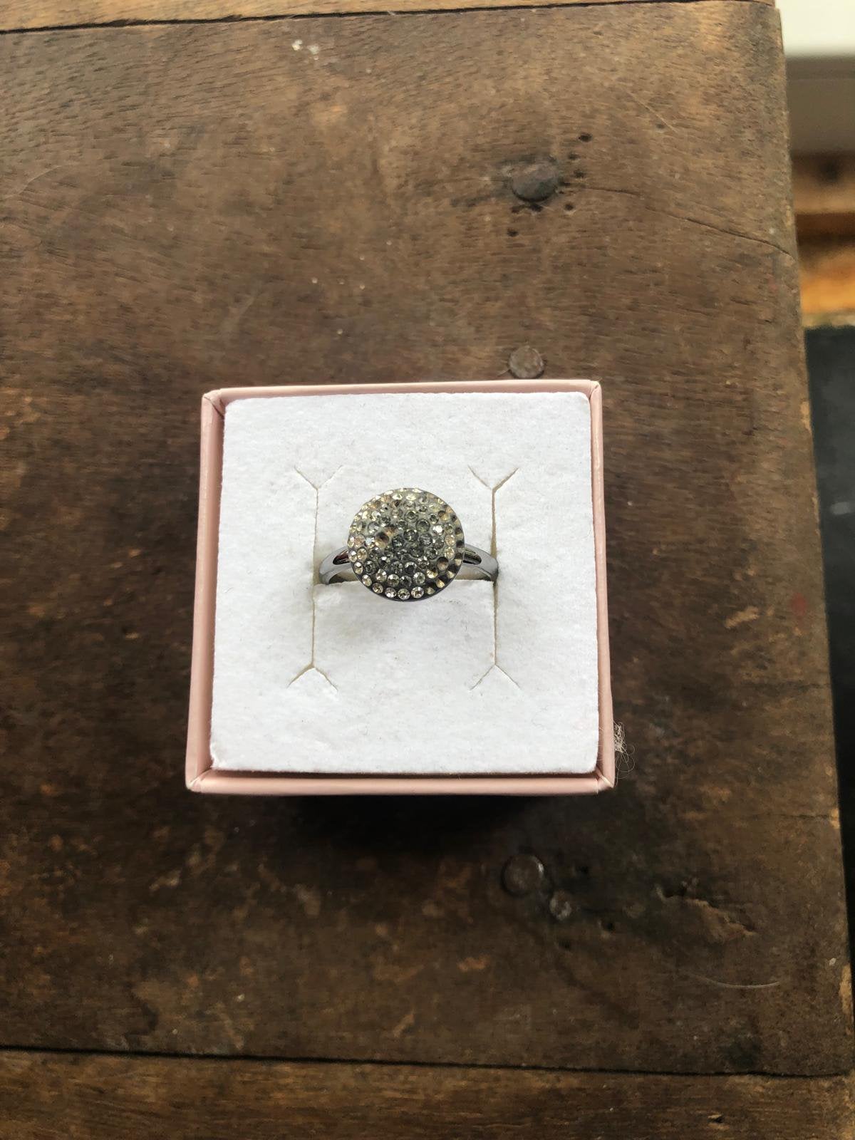 Swarovski ring, Sieraden, Tassen en Uiterlijk, 20 of groter, Ophalen of Verzenden, Zo goed als nieuw, Dame