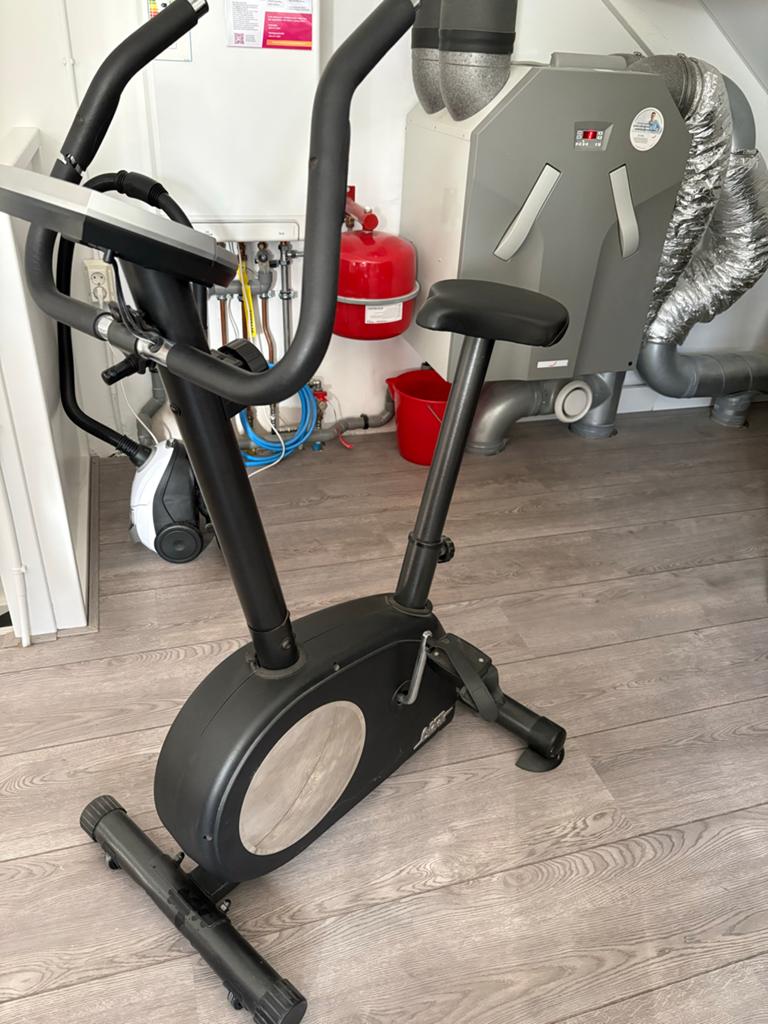 Hometrainer MPF Black - Perfect voor thuisfitness, Ophalen, Gebruikt, Metaal, Benen