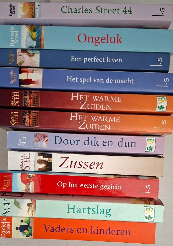 Danielle Steel, diverse titels, Ophalen of Verzenden, Zo goed als nieuw, Danielle Steel, Nederland