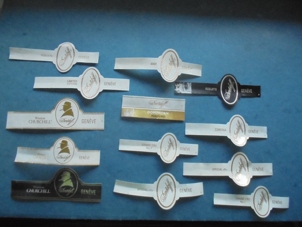 13 verschillende sigarenbanden DAVIDOFF o.a. met Churchill, Verzamelen, Rookartikelen, Aanstekers en Luciferdoosjes, Ophalen of Verzenden