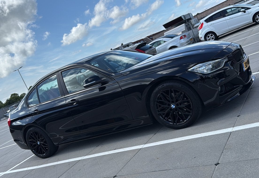 BMW 320IX M sport M Performance Aut8 f30 230pk Zwart Stage 1, Euro 5, Beige, 4 cilinders, Parkeerassistent
