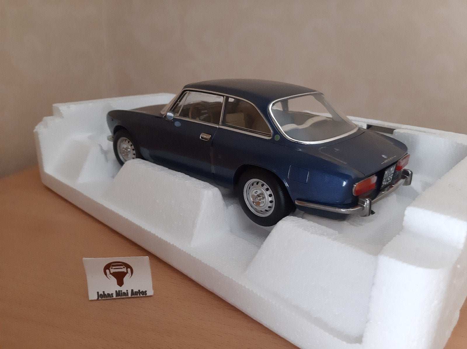 Alfa Romeo 2000 GTV 1973 blauw-metallic LIMITED EDITION 1:18, Auto, Nieuw, Norev, NOREV HIGH QUALITY