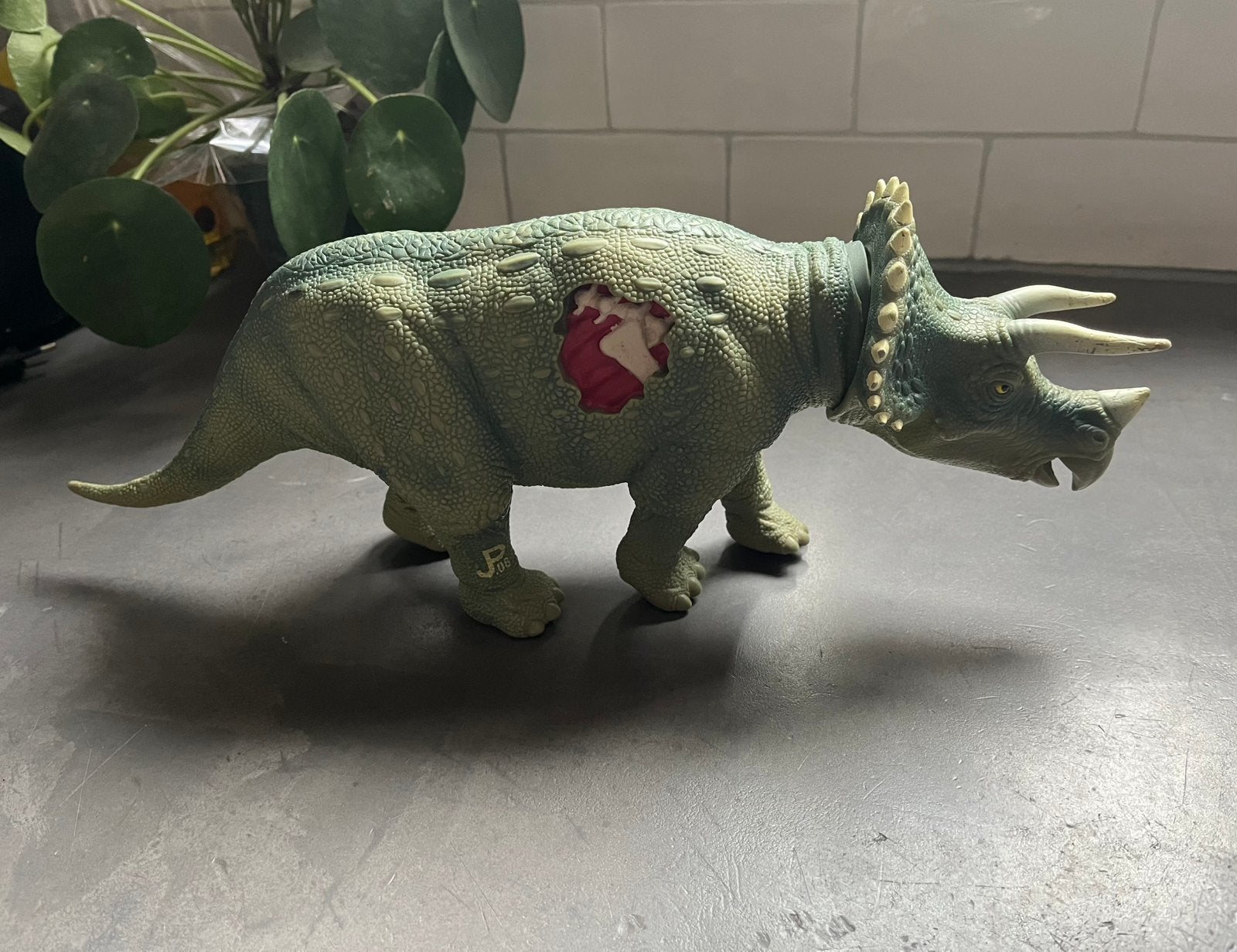 Vintage Jurassic Park Triceratops JP08 Kenner 1993 Real Feel, Ophalen of Verzenden