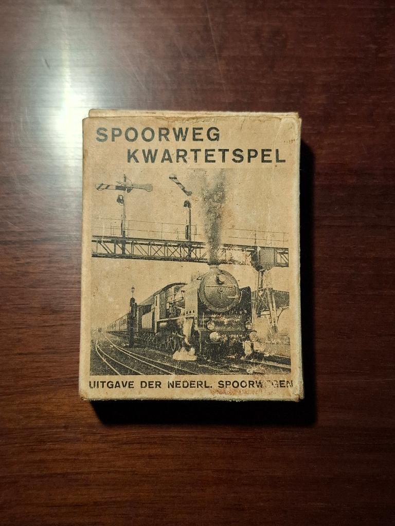 Oud Spoorwegkwartetspel (1935), Verzamelen, Spoorwegen en Tramwegen, Ophalen of Verzenden, Gebruikt, Trein, Overige typen