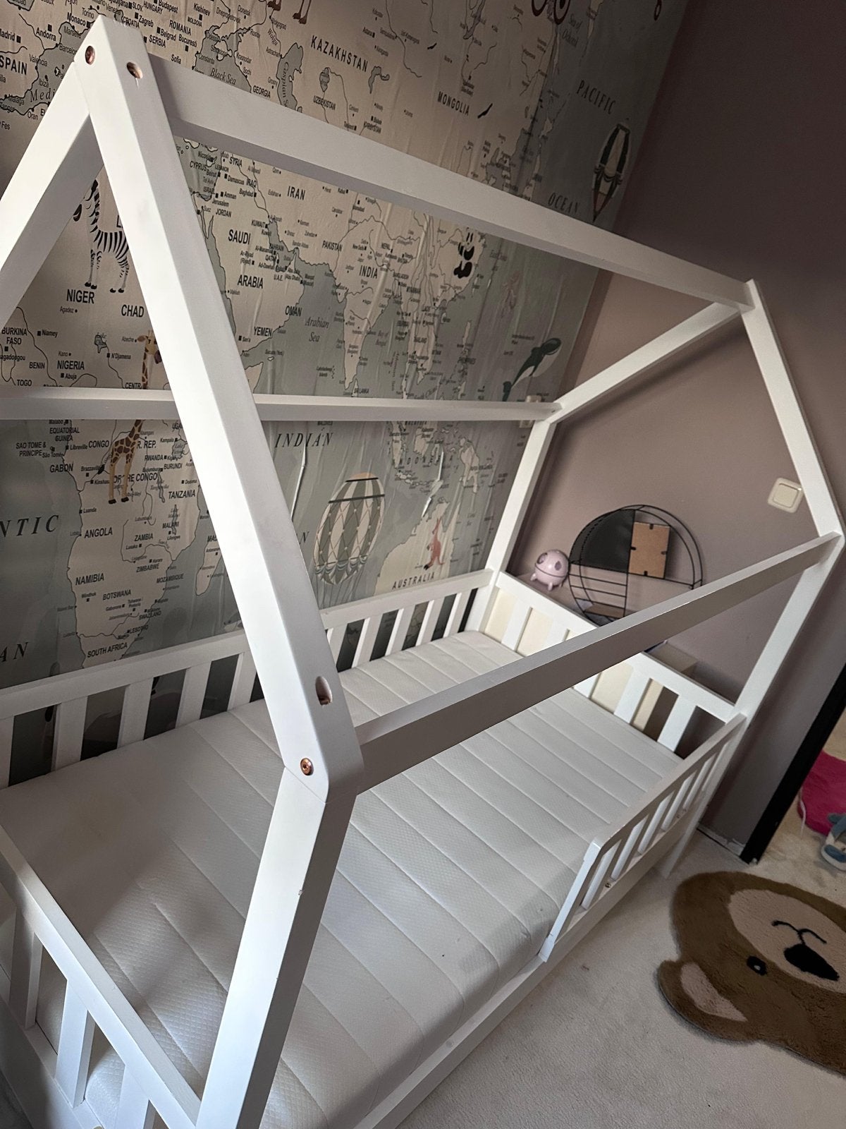 Kinderbed huismodel wit met lattenbodem., Huis en Inrichting, Ophalen, 90 cm, Eenpersoons, Wit